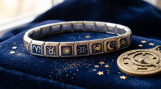 Pulsera italiana con charms de signos zodiacales, estrellas y luna