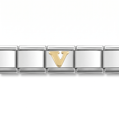 Charm Letra V (Plateado) en pulsera italiana de eslabones