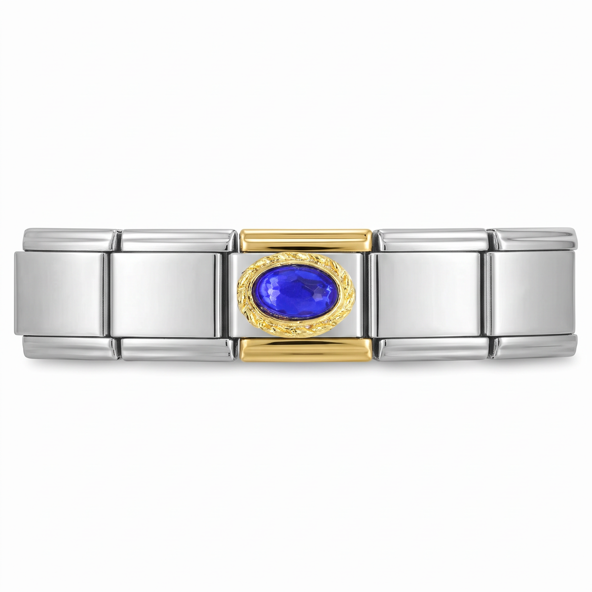 Charm con piedra azul intenso y detalles dorados en pulsera italiana de eslabones