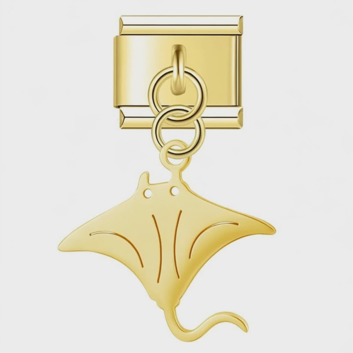 Video del Charm Colgante Raya Mar (Dorado)