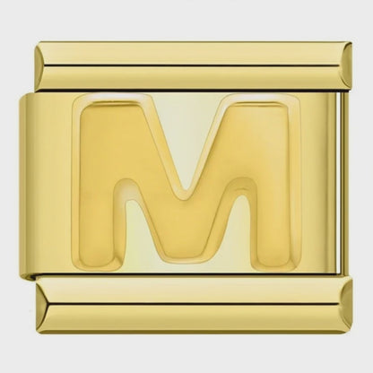 Video del Charm Letra M (Dorado)