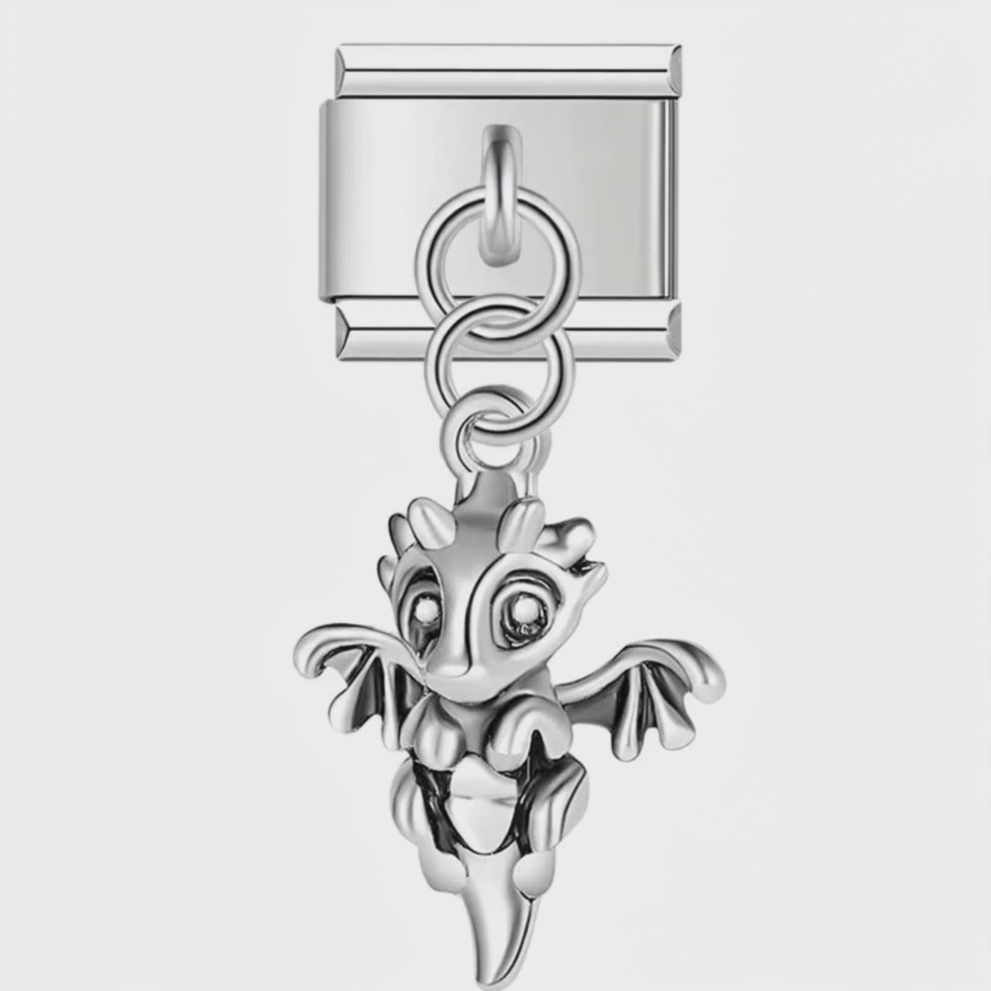 Video del Charm Dragón Mágico