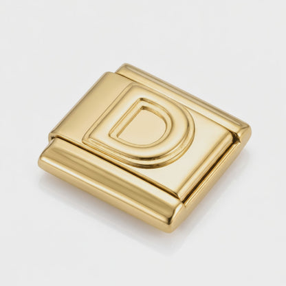 Video del Charm Letra D (Dorado)
