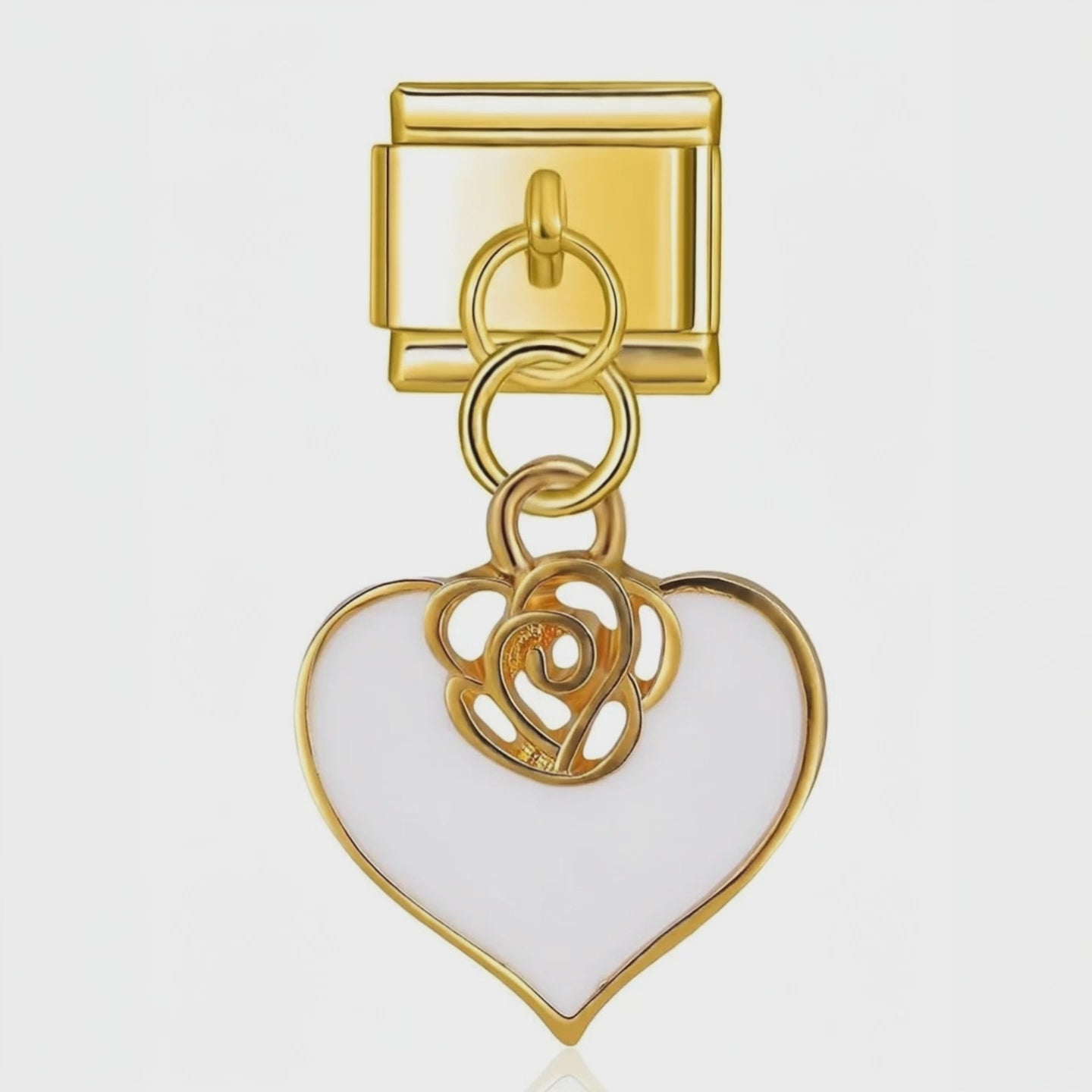 Charm Corazón dorado (con Flor) – video
